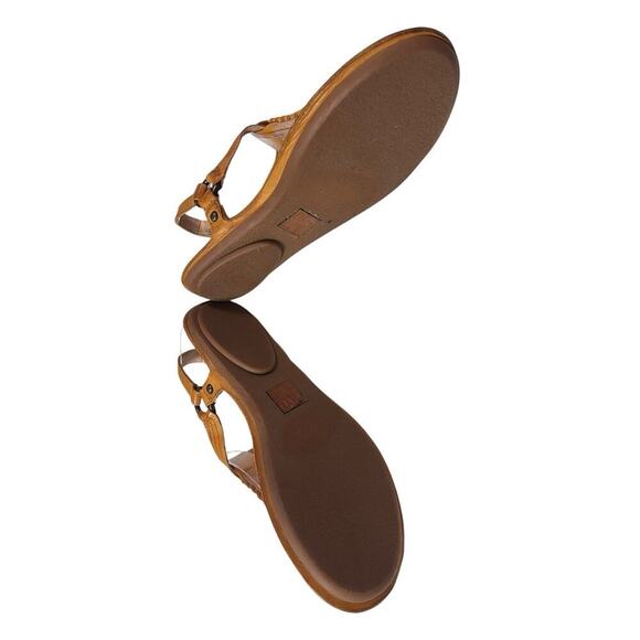 FRYE “ Woven” Women’s Rachel Ring T Strap Sandals in Camel leather Size 9M 78090 - Picture 4 of 6